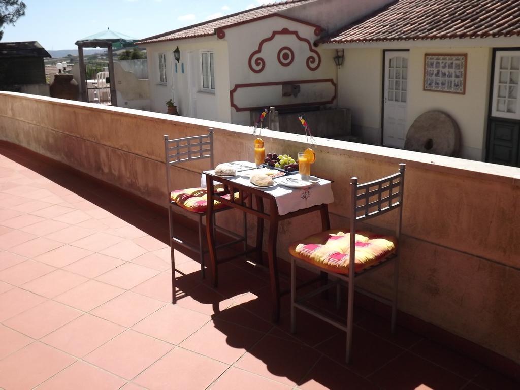 Bed and Breakfast Pegada Real Óbidos Exterior foto