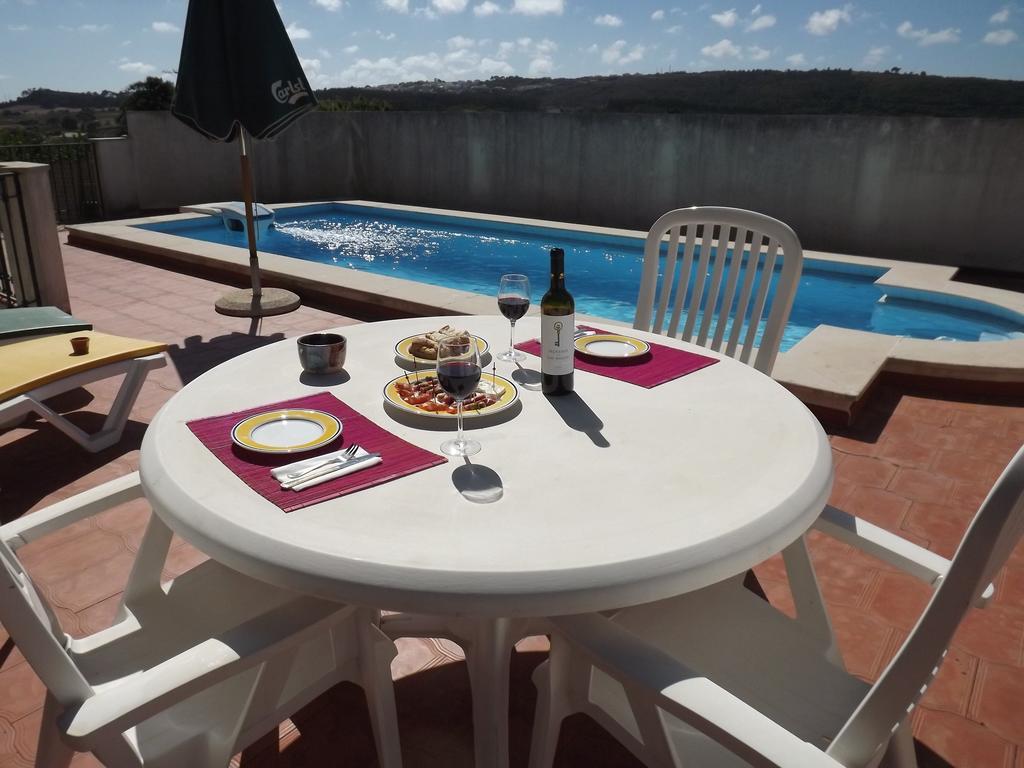 Bed and Breakfast Pegada Real Óbidos Exterior foto